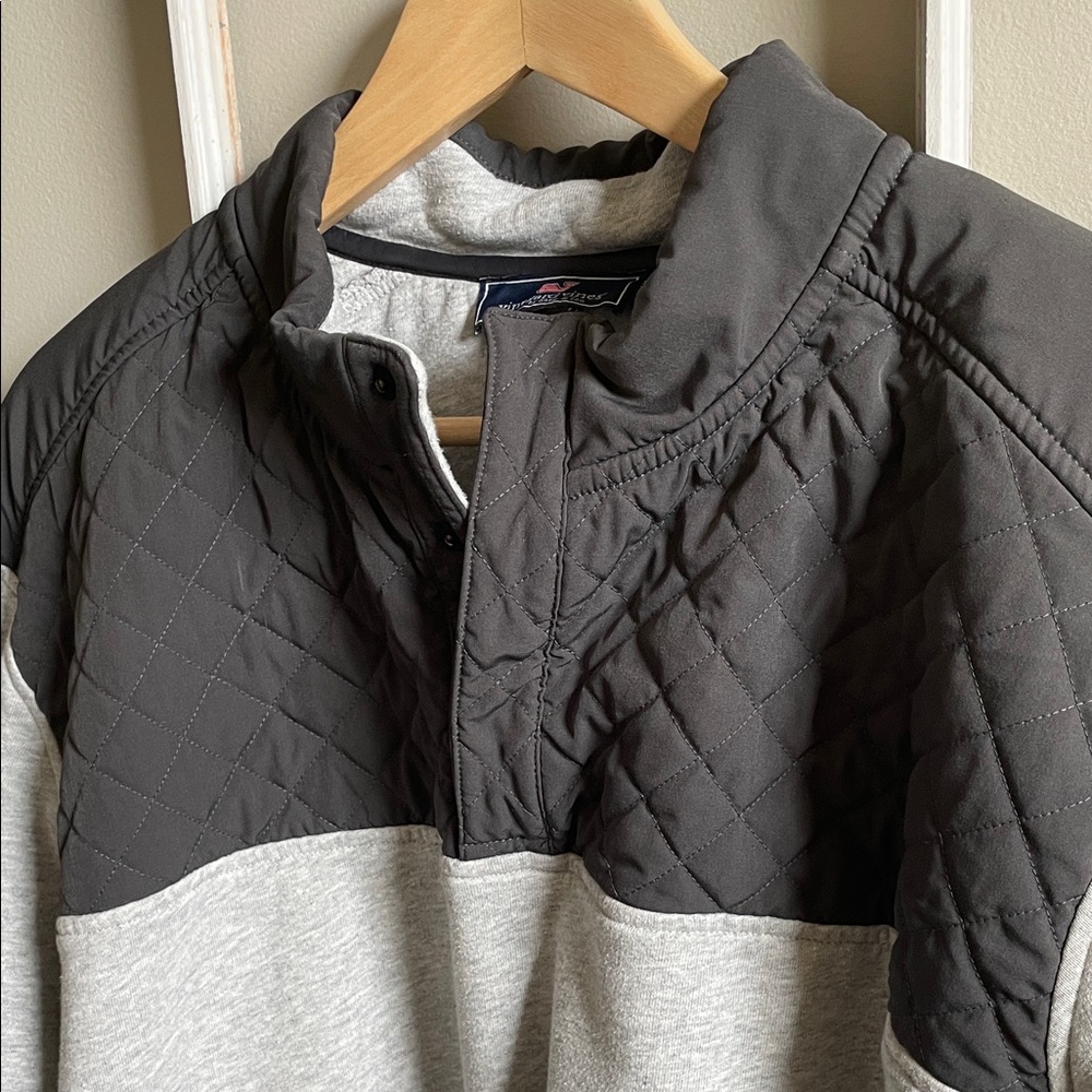 Vineyard Vines Quilted Yoke Half-Zip Sweater - Light Gray & Black - Picture 4 of 11